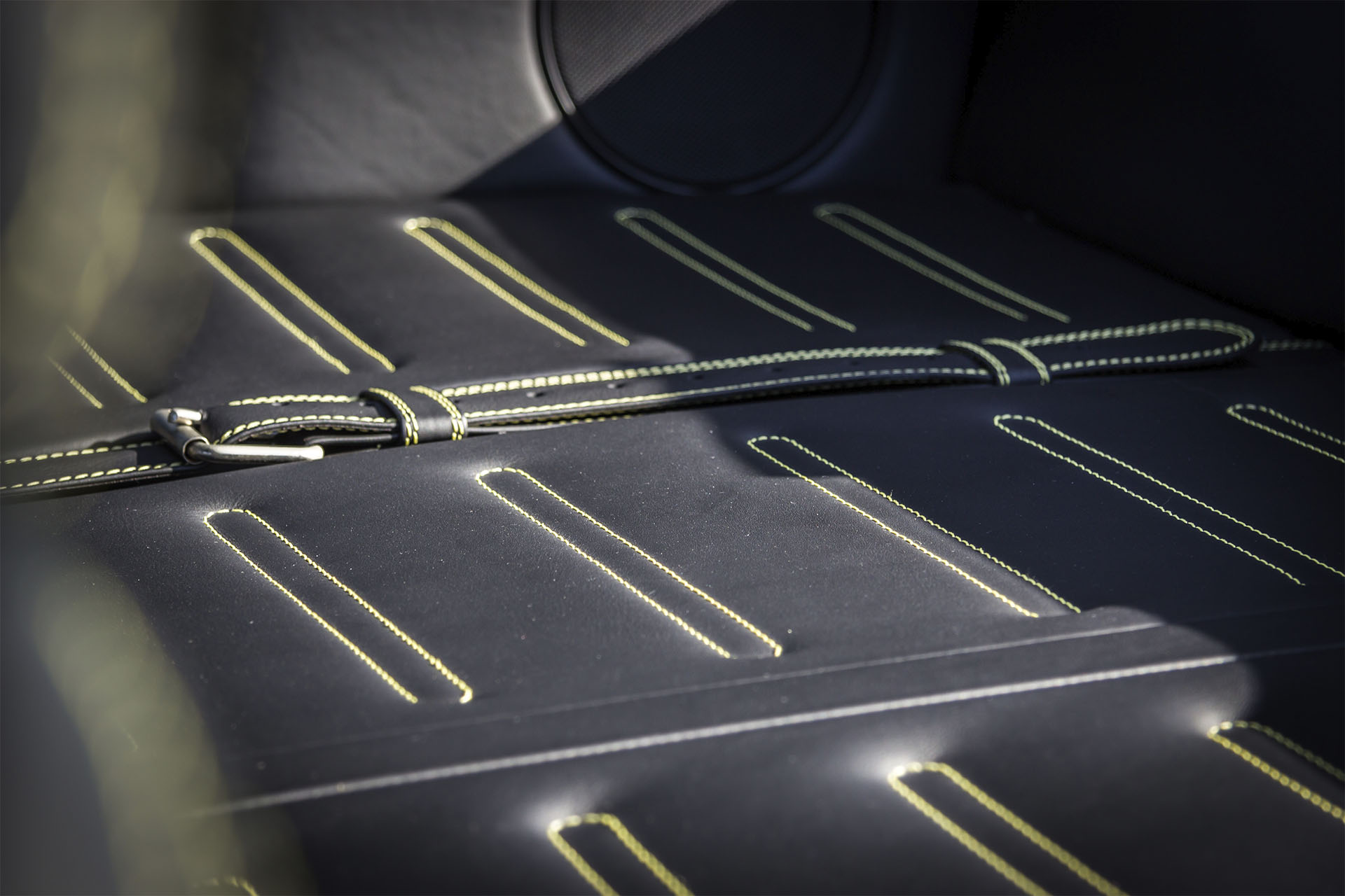 Real Art On Wheels | 2002 Ferrari 575M Maranello