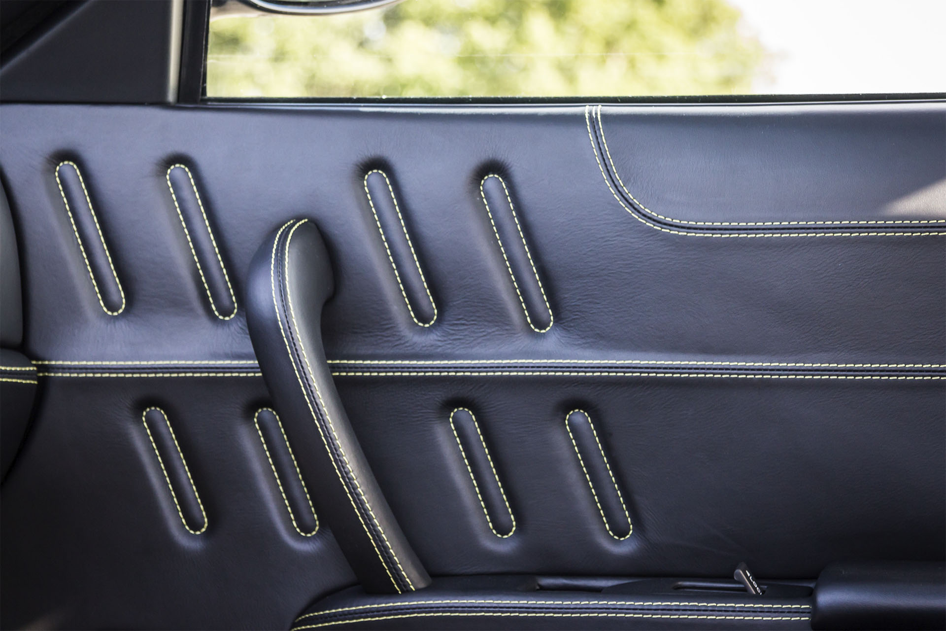 Real Art On Wheels | 2002 Ferrari 575M Maranello