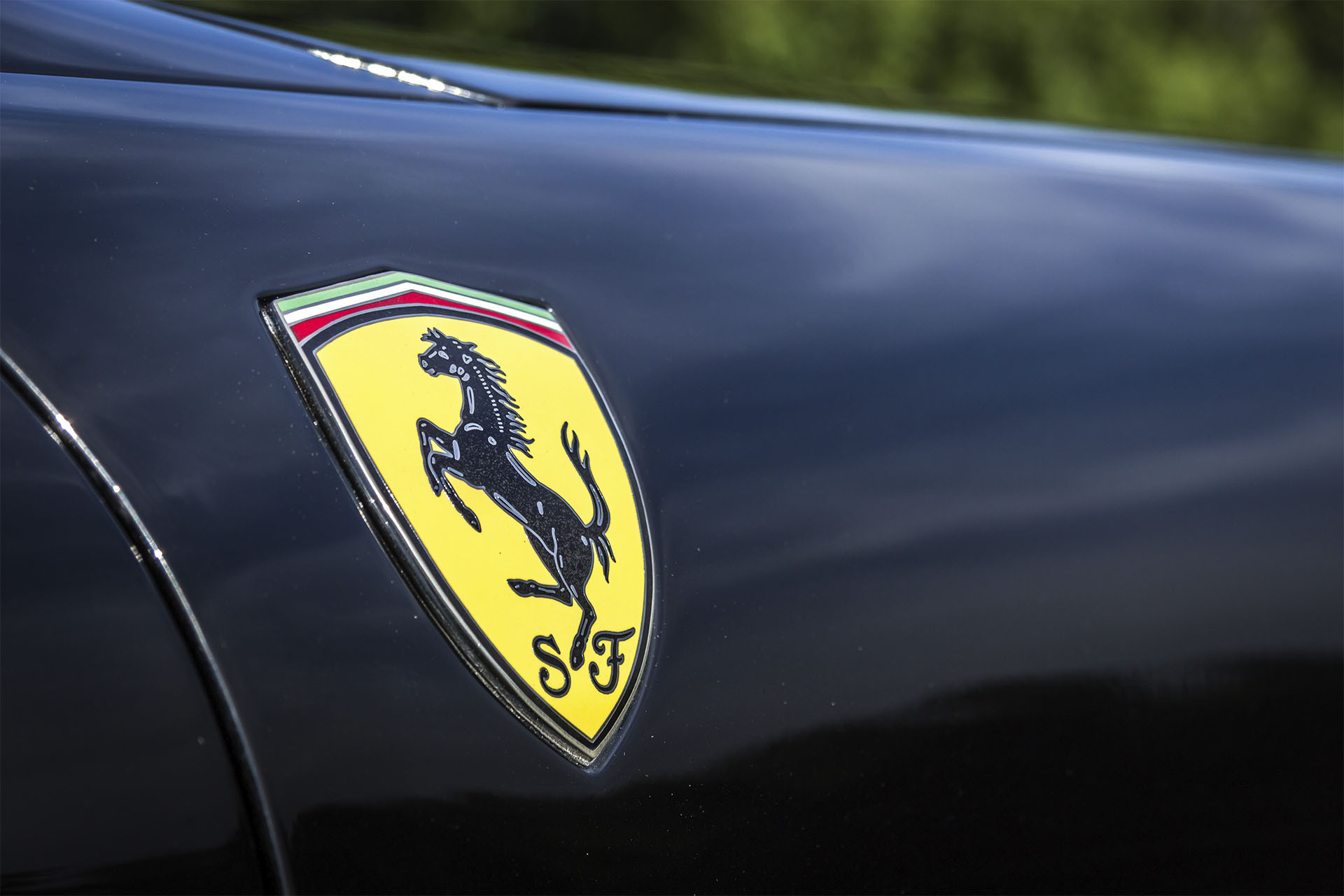 Real Art On Wheels | 2002 Ferrari 575M Maranello