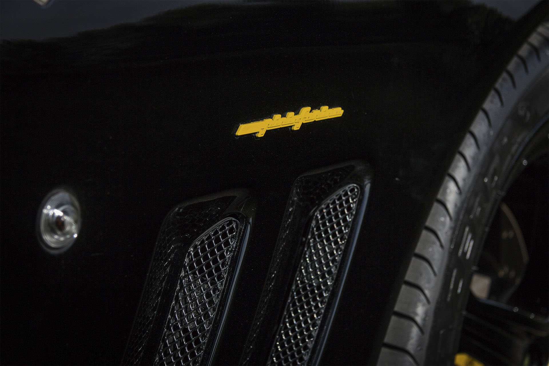 Real Art On Wheels | 2002 Ferrari 575M Maranello