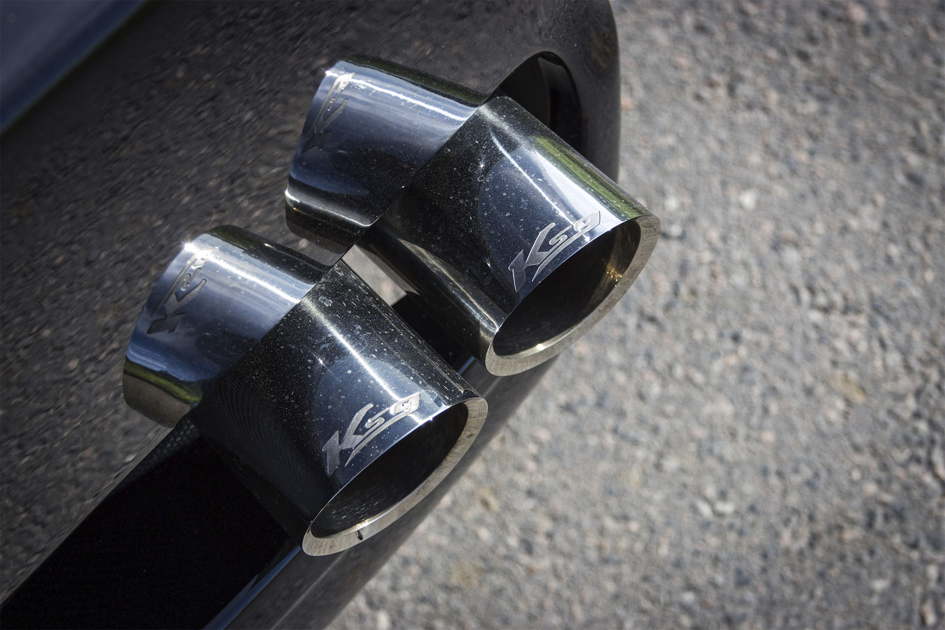 Real Art On Wheels | 2002 Ferrari 575M Maranello