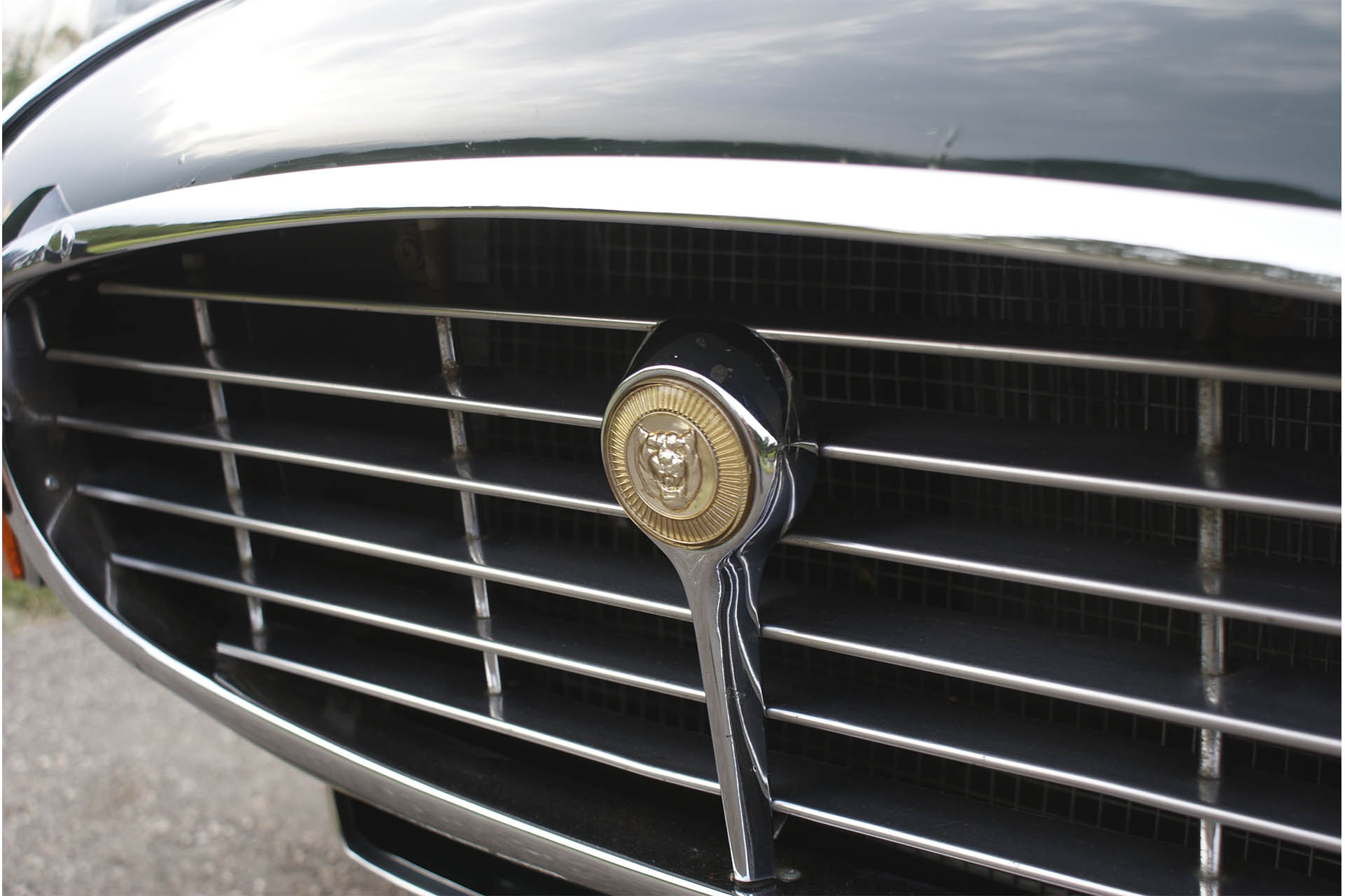 Real Art On Wheels | 1974 Jaguar E-Type Series III V12