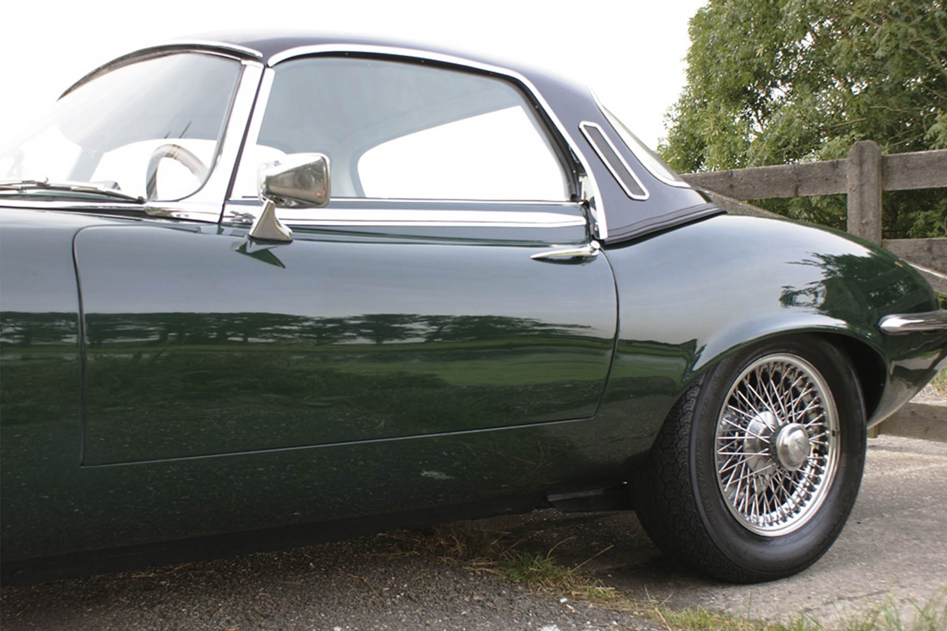 Real Art On Wheels | 1974 Jaguar E-Type Series III V12