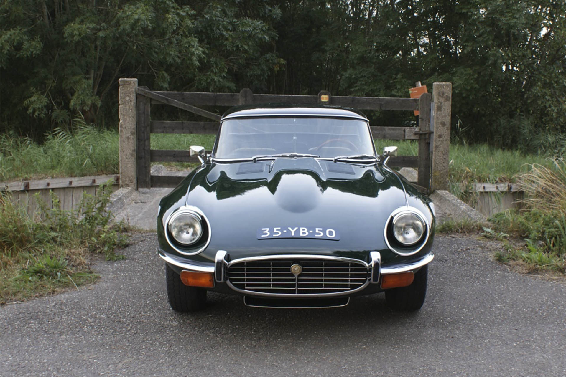 Real Art On Wheels | 1974 Jaguar E-Type Series III V12