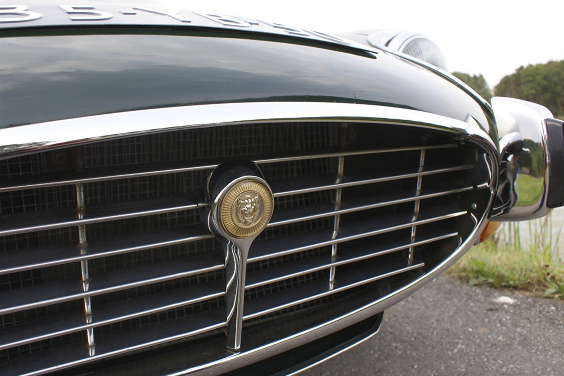 Real Art On Wheels | 1974 Jaguar E-Type Series III V12