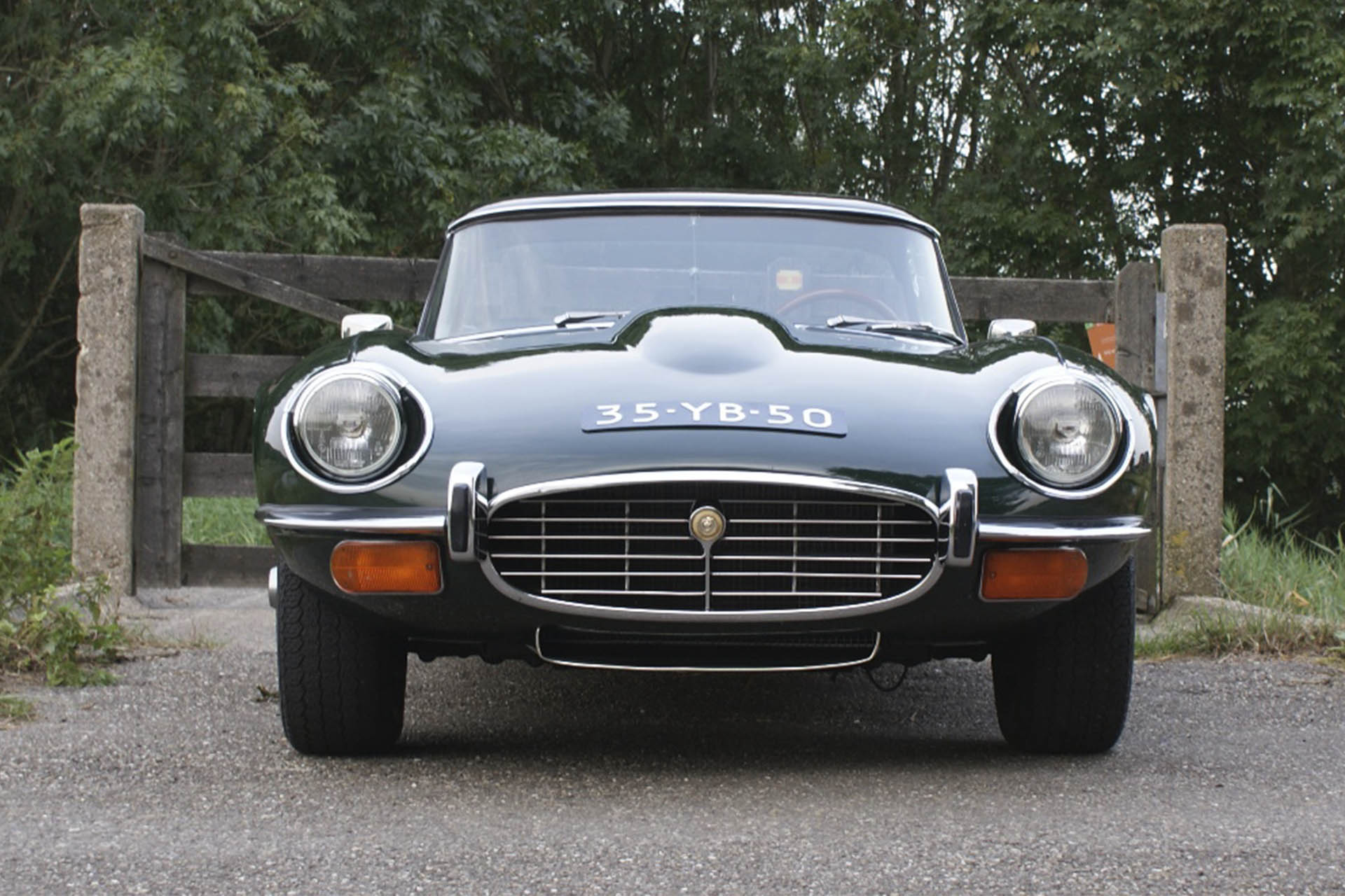 Real Art On Wheels | 1974 Jaguar E-Type Series III V12