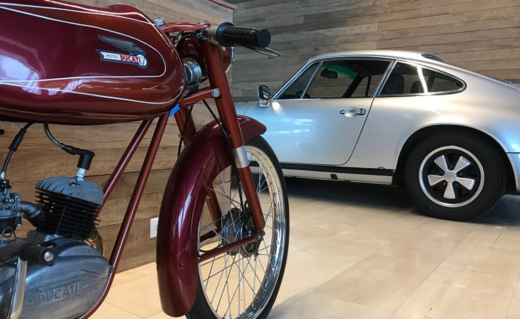 Real Art On Wheels | Historic Motorcars Pop-Up Store In Amsterdam