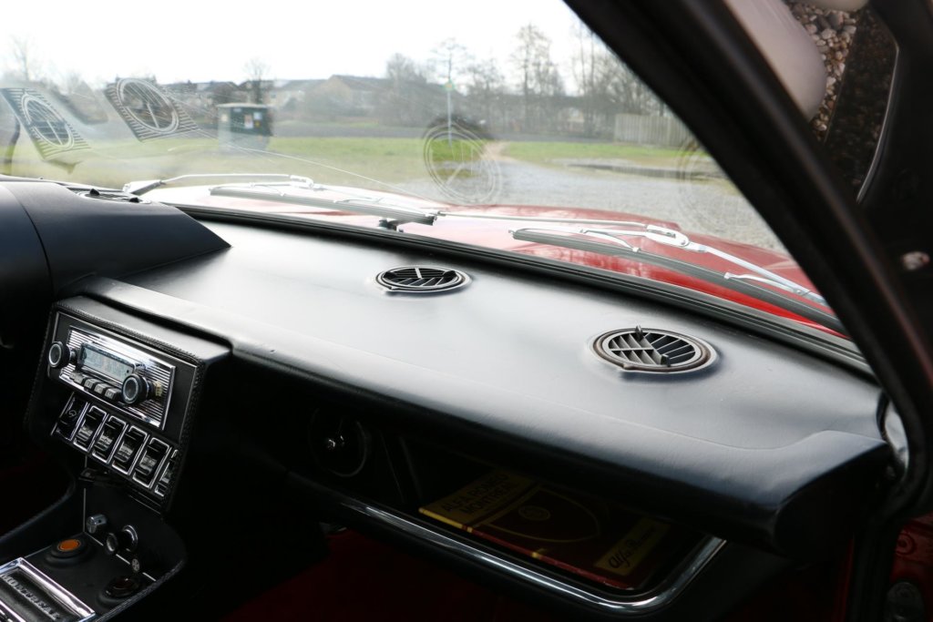 Alfa Romeo Montreal Real Art on Wheels