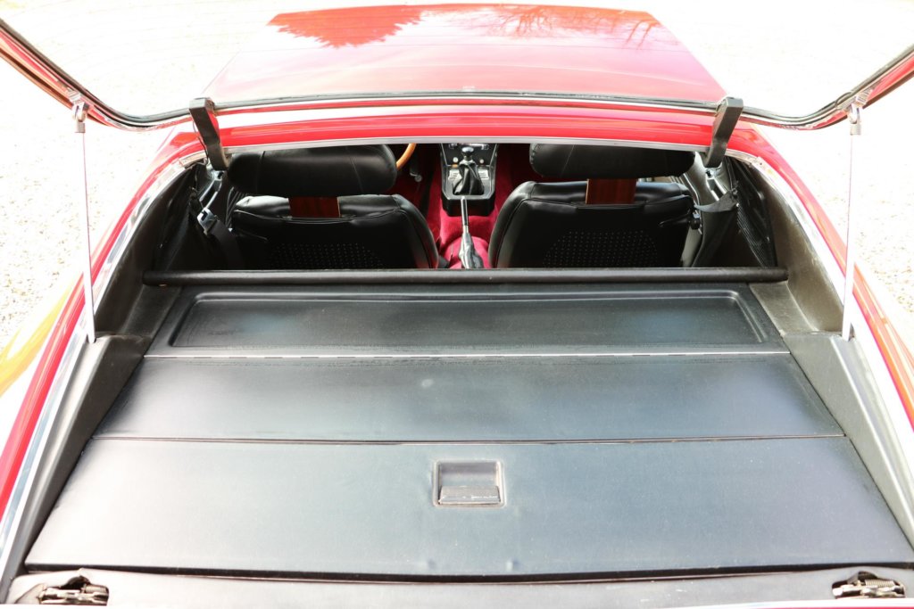 Alfa Romeo Montreal Real Art on Wheels