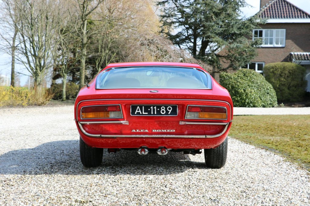 Alfa Romeo Montreal Real Art on Wheels