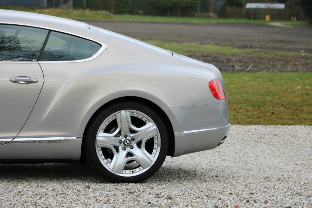 Real Art on Wheels | Bentley Continental GT