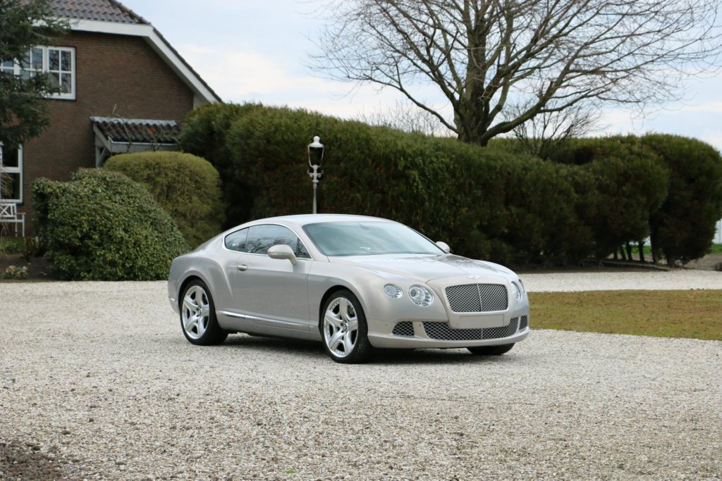 Real Art on Wheels | Bentley Continental GT