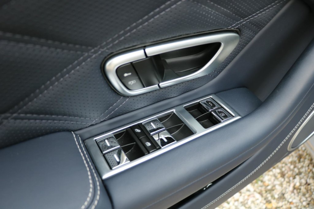 Real Art on Wheels | Bentley Continental GT