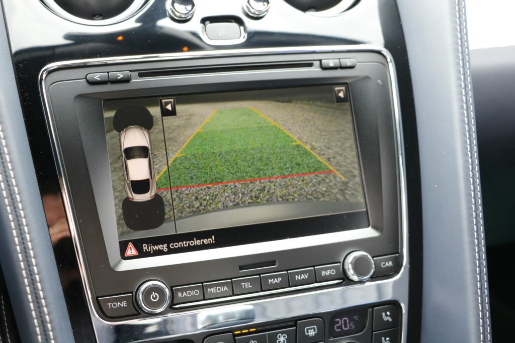 Real Art on Wheels | Bentley Continental GT