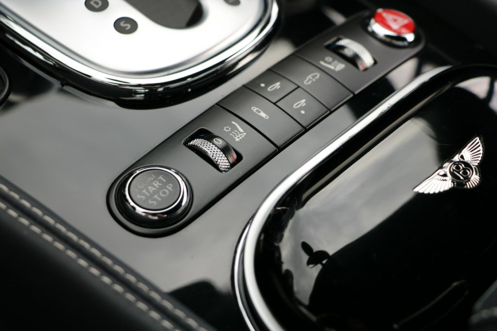 Real Art on Wheels | Bentley Continental GT