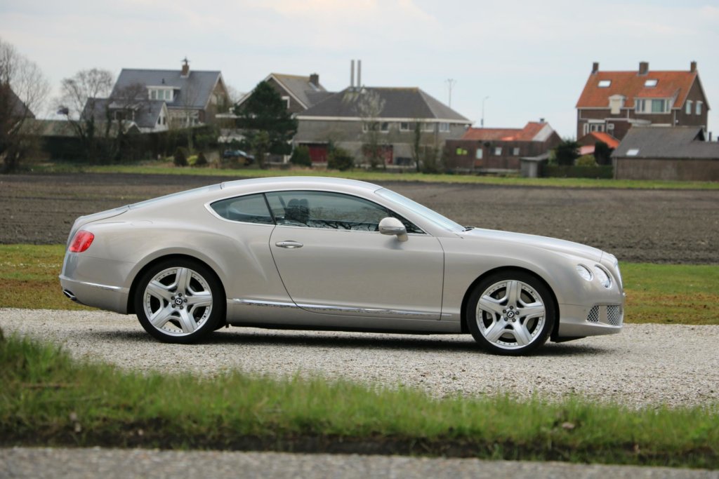 Real Art on Wheels | Bentley Continental GT