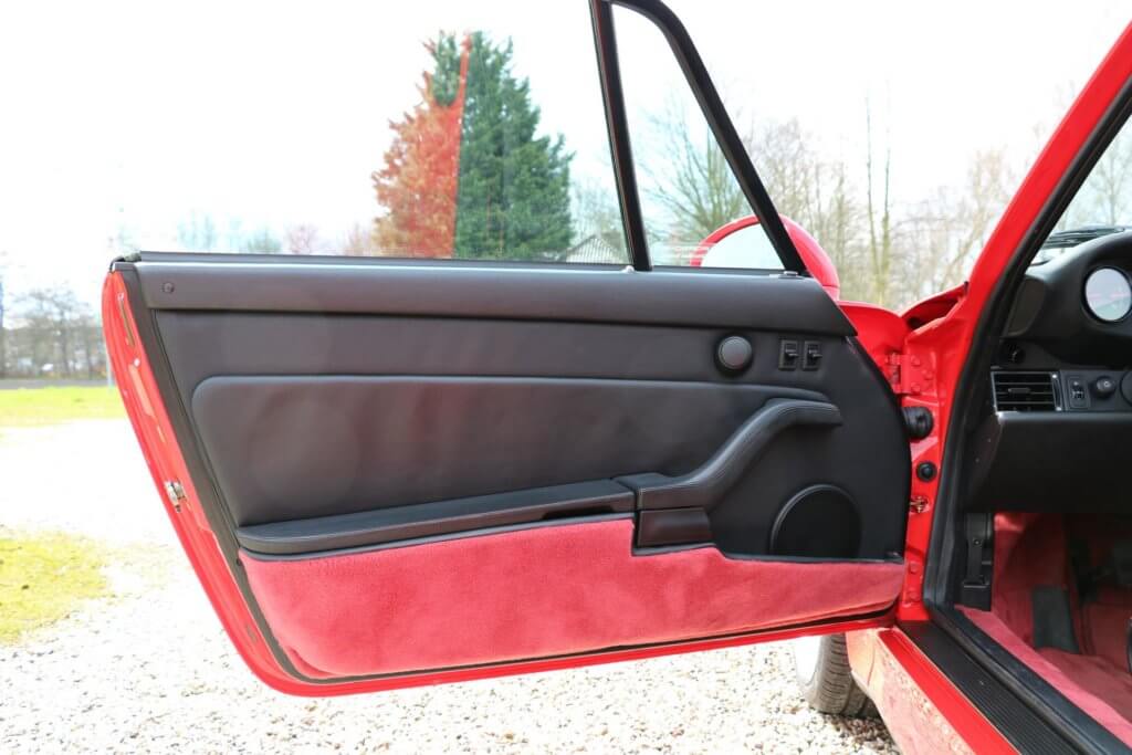 Real Art on Wheels | Porsche 993 Carrera 2S Cabriolet