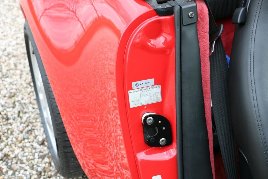 Real Art on Wheels | Porsche 993 Carrera 2S Cabriolet