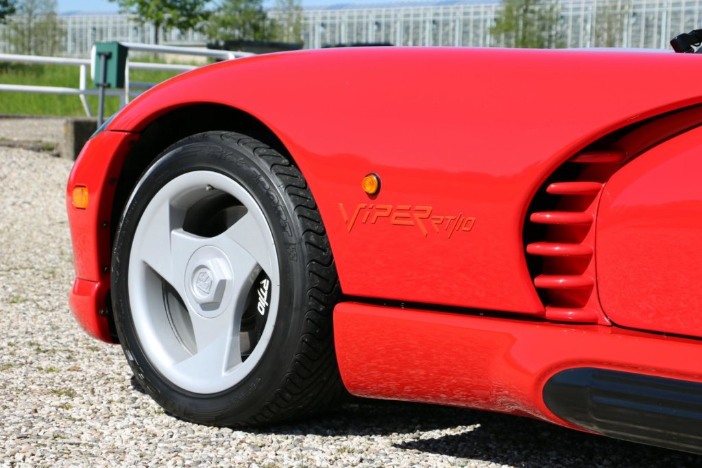 Real Art on Wheels | Dodge Viper