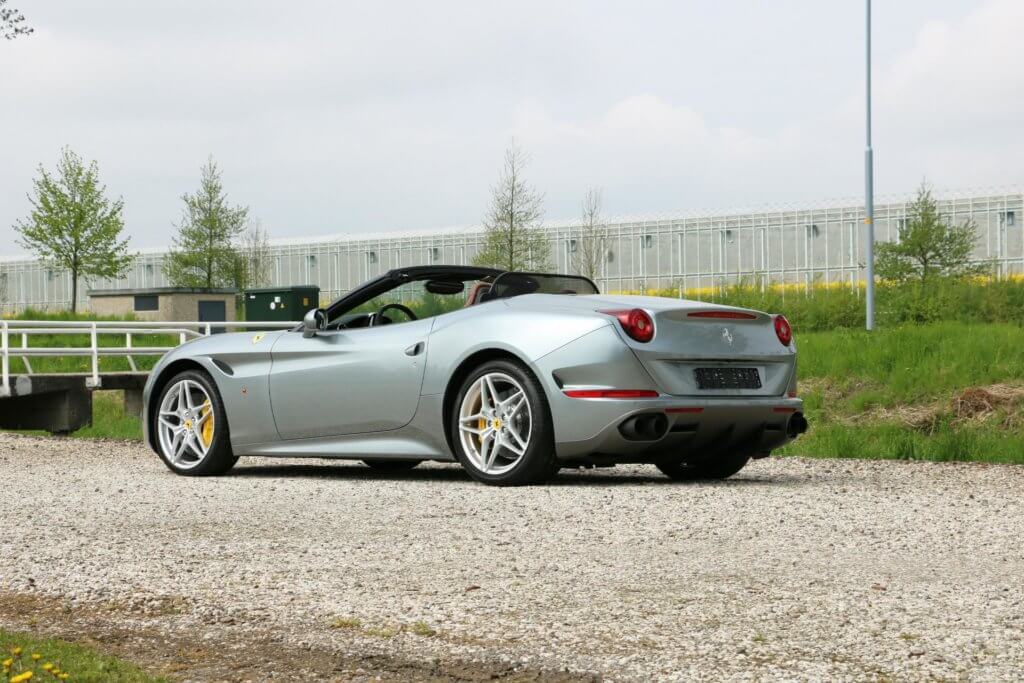 Real Art on Wheels | Ferrari California T