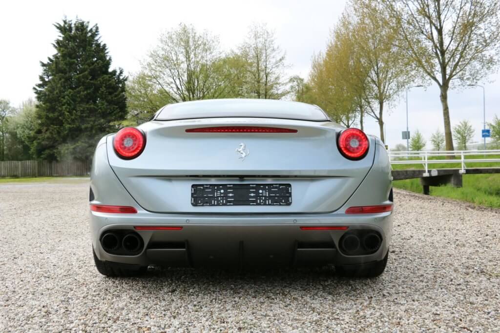 Real Art on Wheels | Ferrari California T