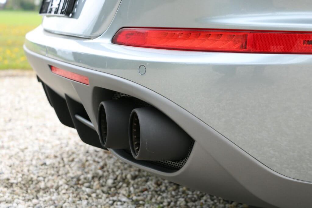 Real Art on Wheels | Ferrari California T