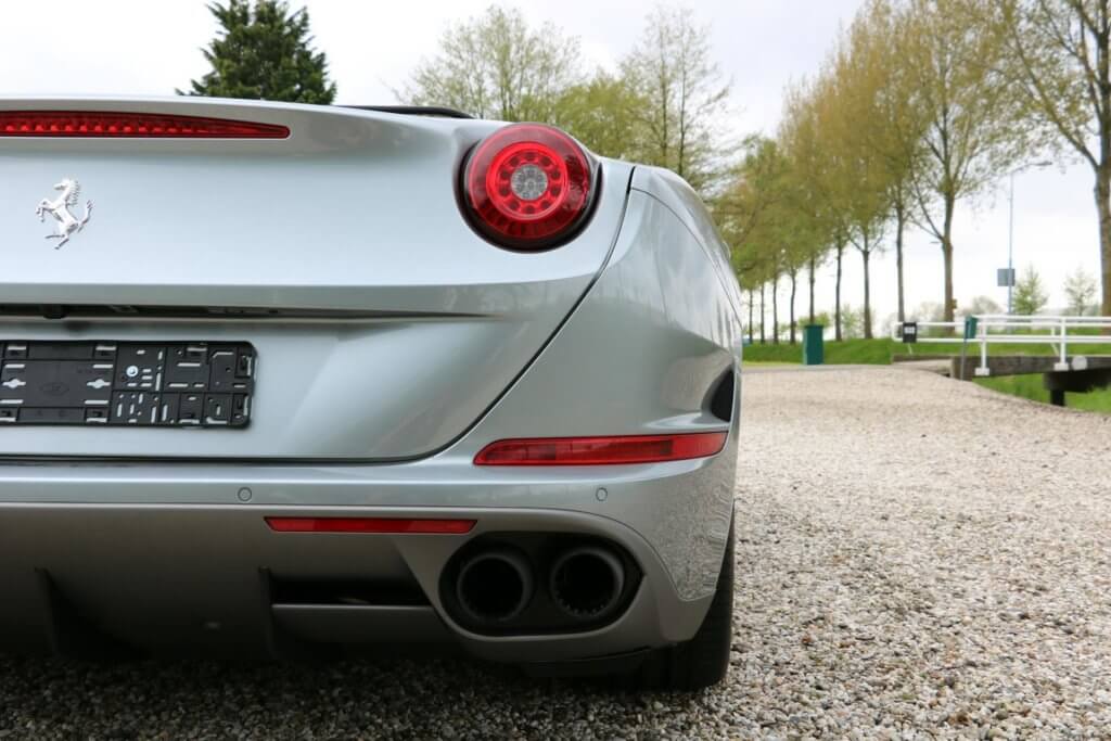 Real Art on Wheels | Ferrari California T