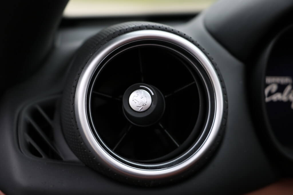 Real Art on Wheels | Ferrari California T