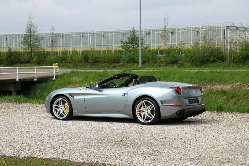 Real Art on Wheels | Ferrari California T