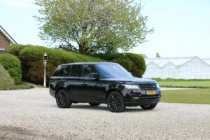 Real Art on Wheels | Range Rover Vogue TDV6