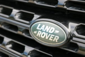 Real Art on Wheels | Range Rover Vogue TDV6