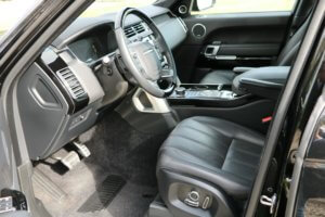 Real Art on Wheels | Range Rover Vogue TDV6