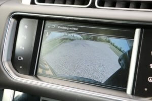 Real Art on Wheels | Range Rover Vogue TDV6