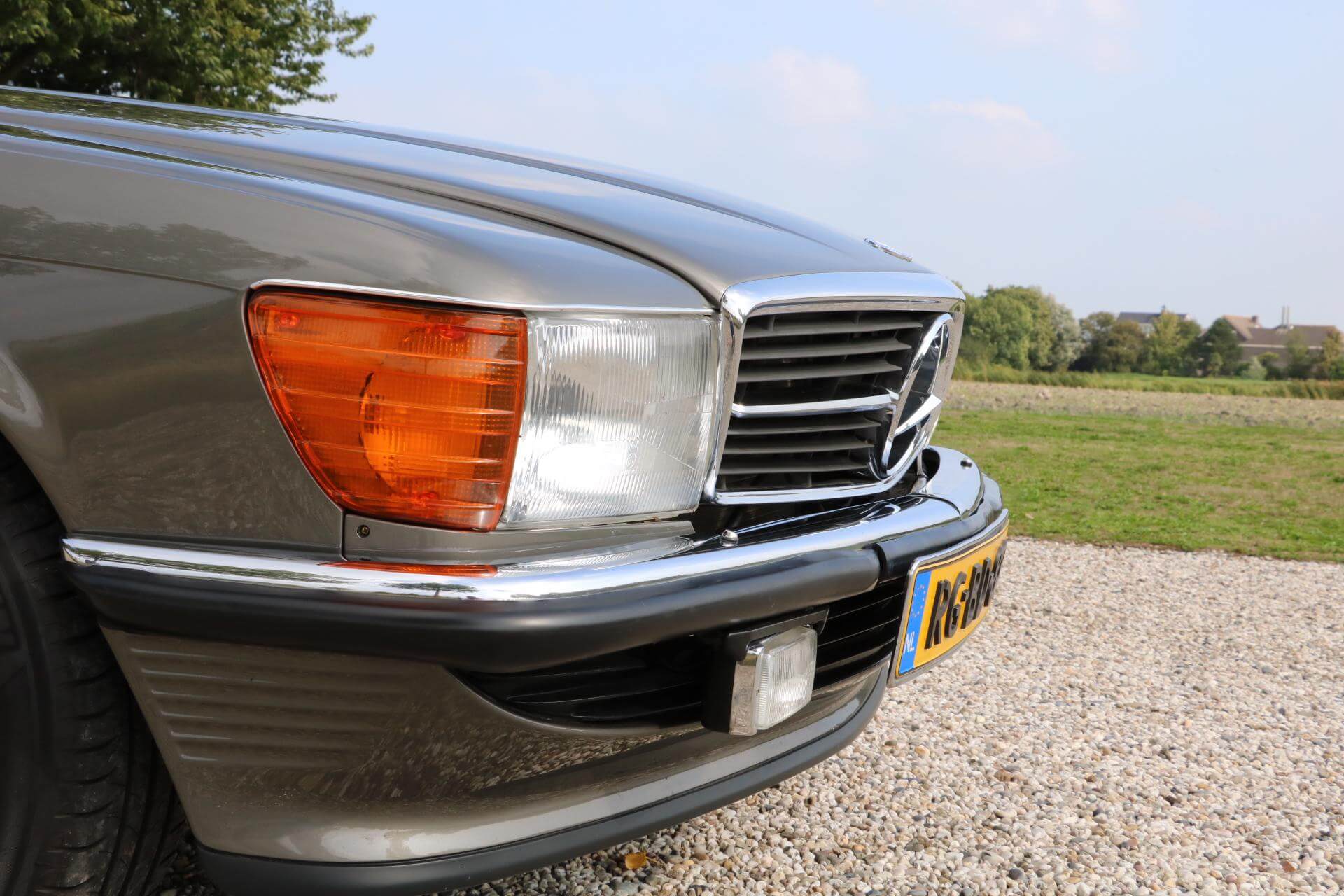 Real Art on Wheels | 1986 Mercedes-Benz 300 SL