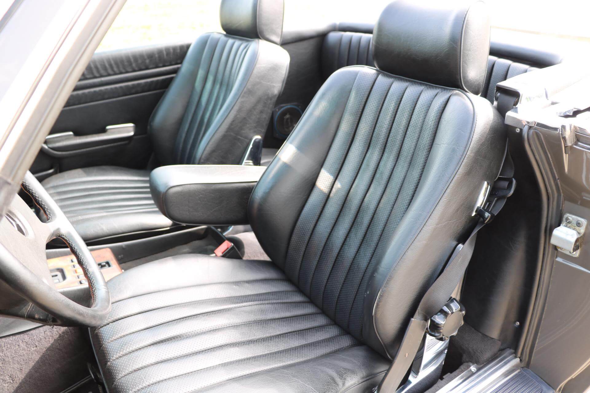 Real Art on Wheels | 1986 Mercedes-Benz 300 SL