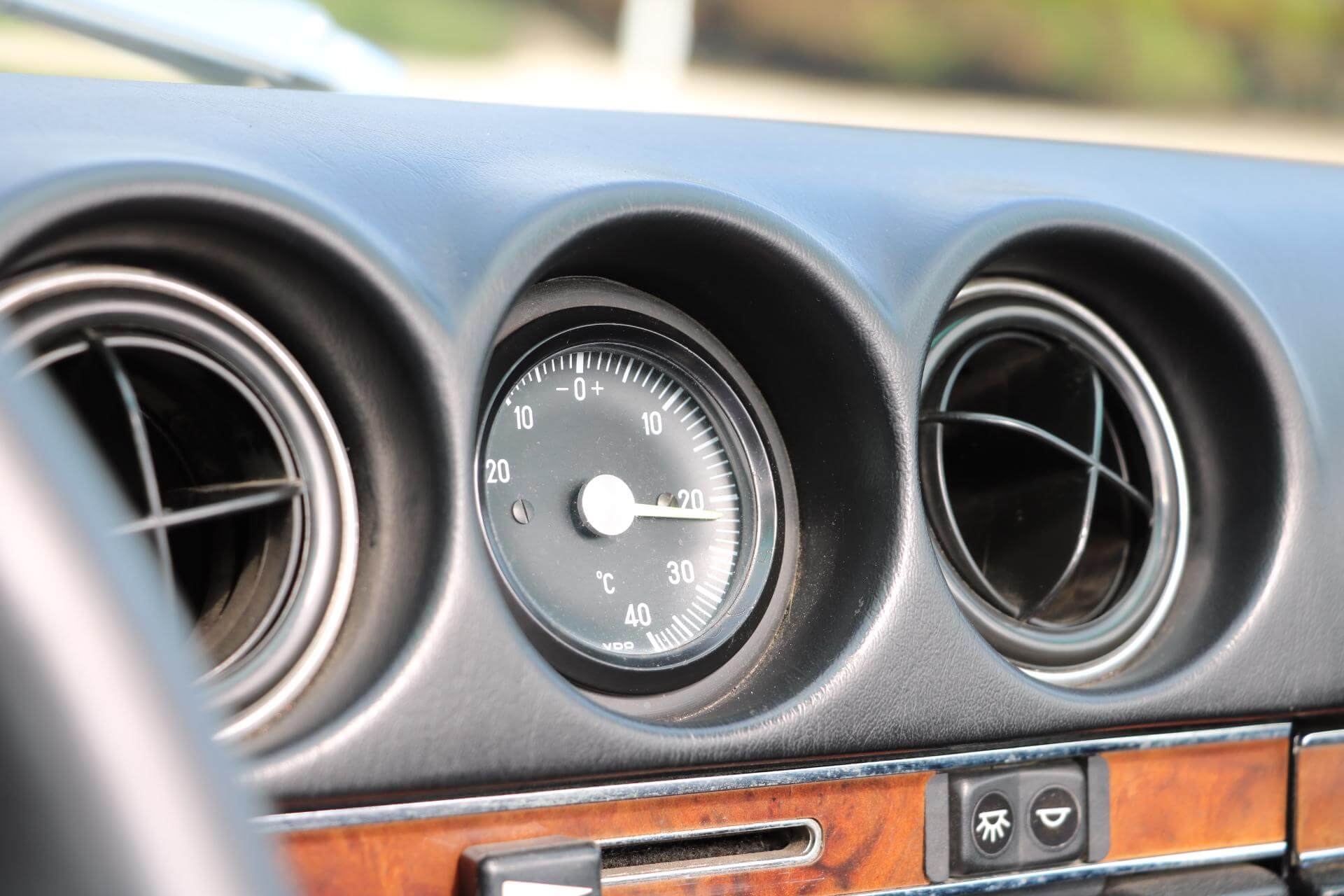 Real Art on Wheels | 1986 Mercedes-Benz 300 SL