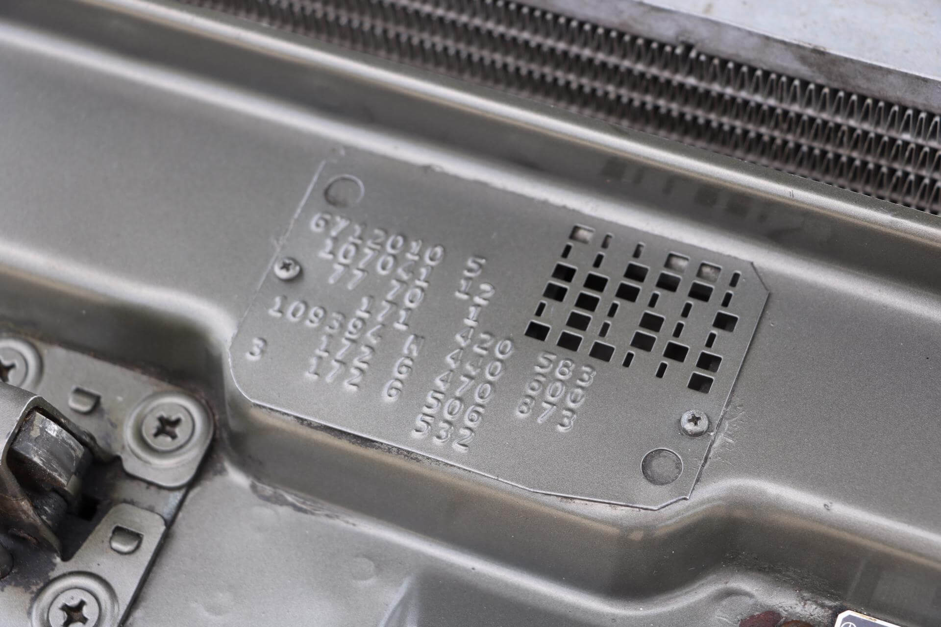 Real Art on Wheels | 1986 Mercedes-Benz 300 SL