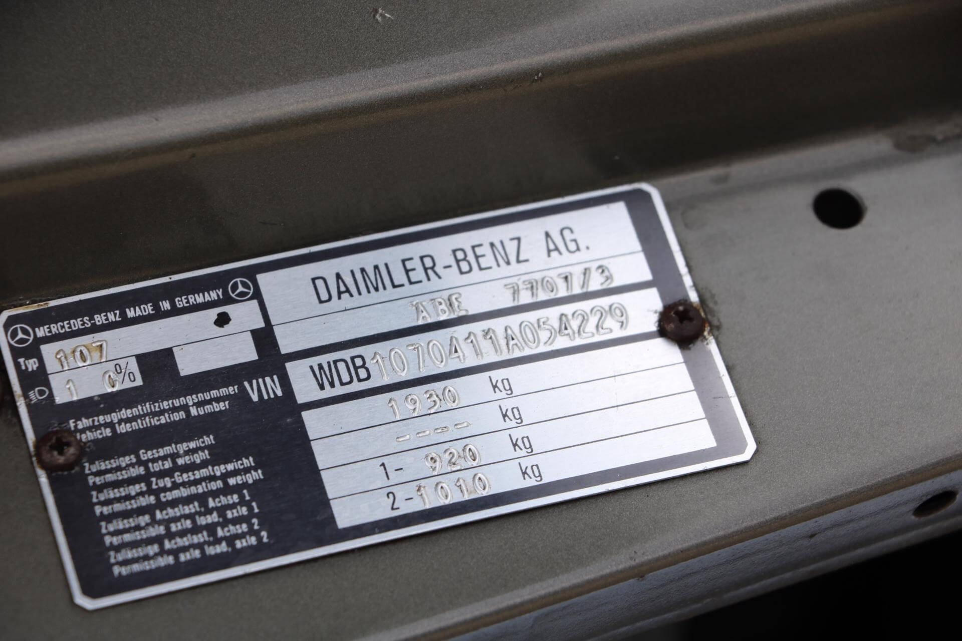 Real Art on Wheels | 1986 Mercedes-Benz 300 SL