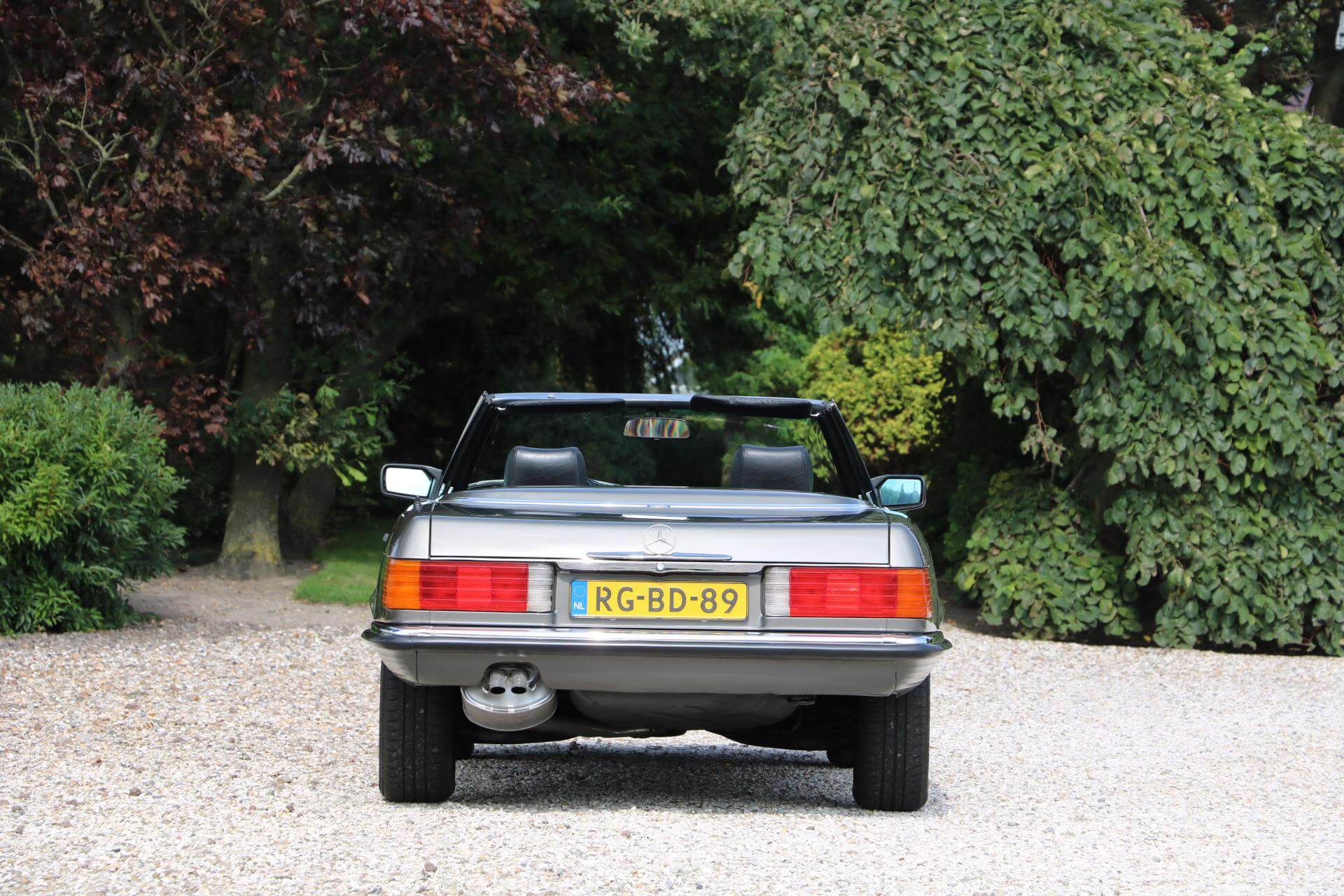 Real Art on Wheels | 1986 Mercedes-Benz 300 SL