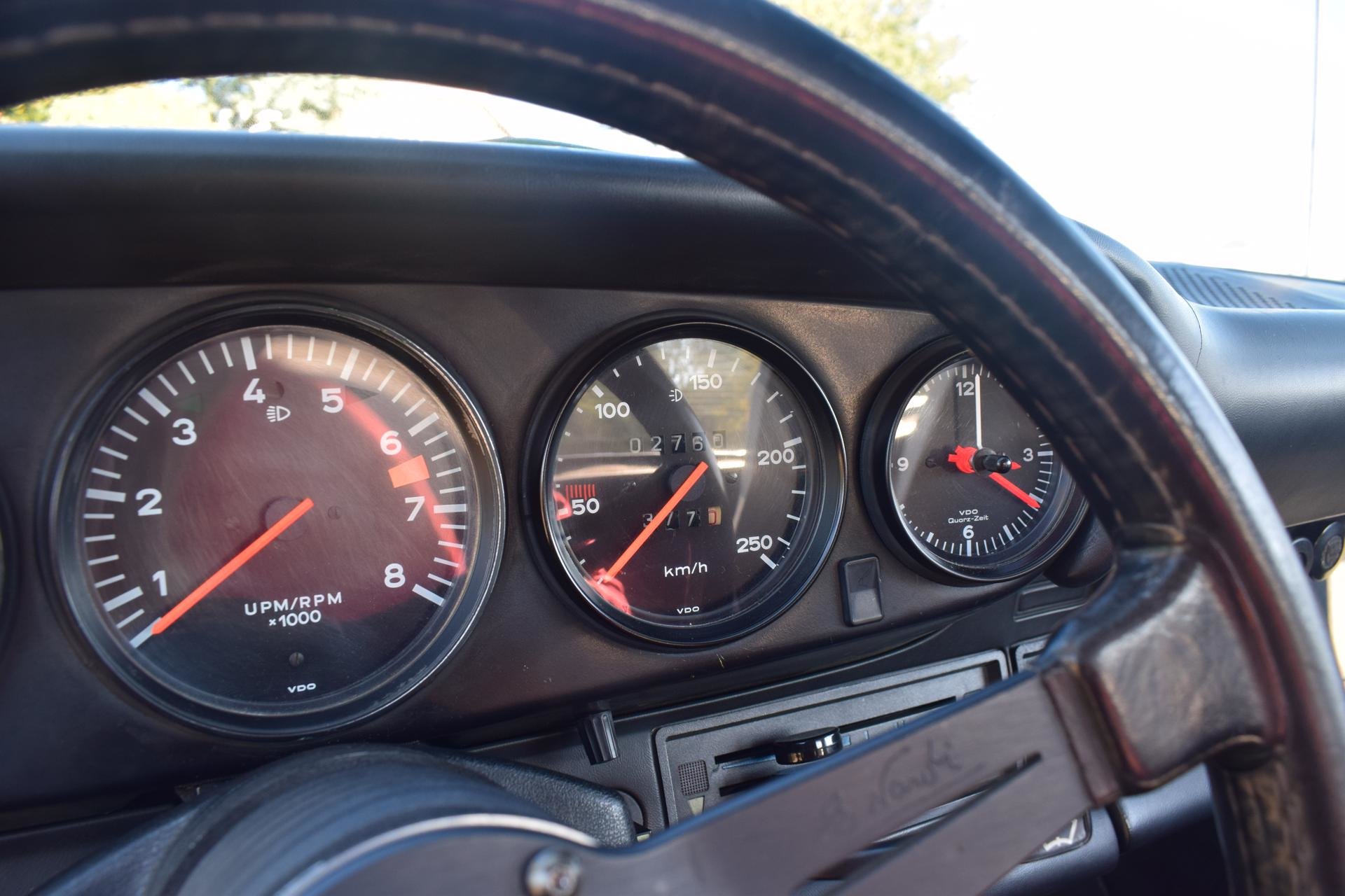 Real Art on Wheels | Porsche 911 gelbgrun