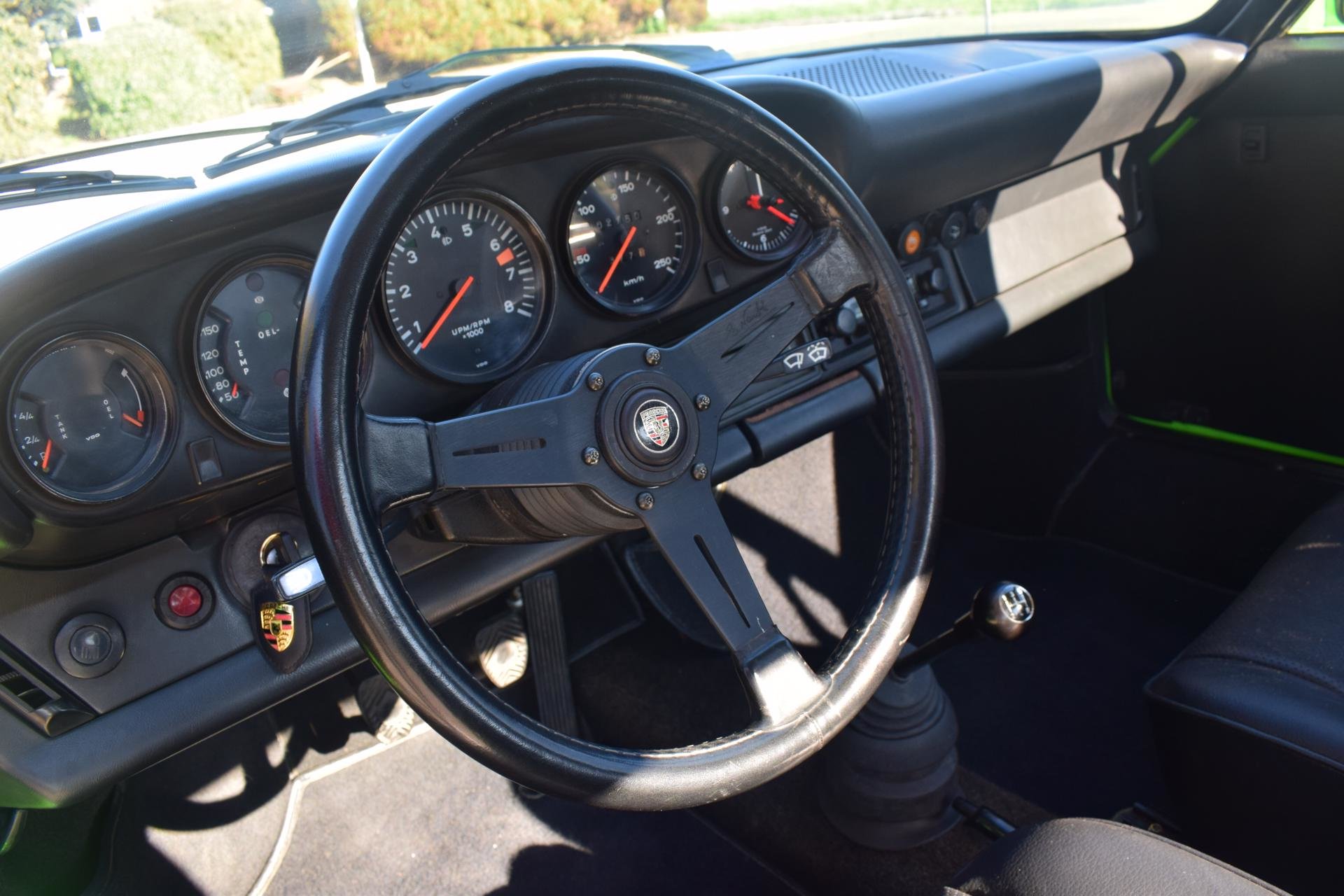 Real Art on Wheels | Porsche 911 gelbgrun