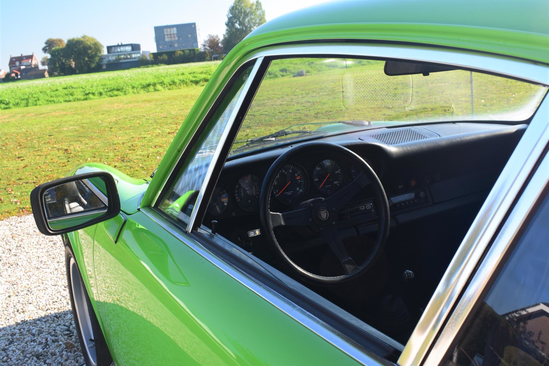 Real Art on Wheels | Porsche 911 gelbgrun