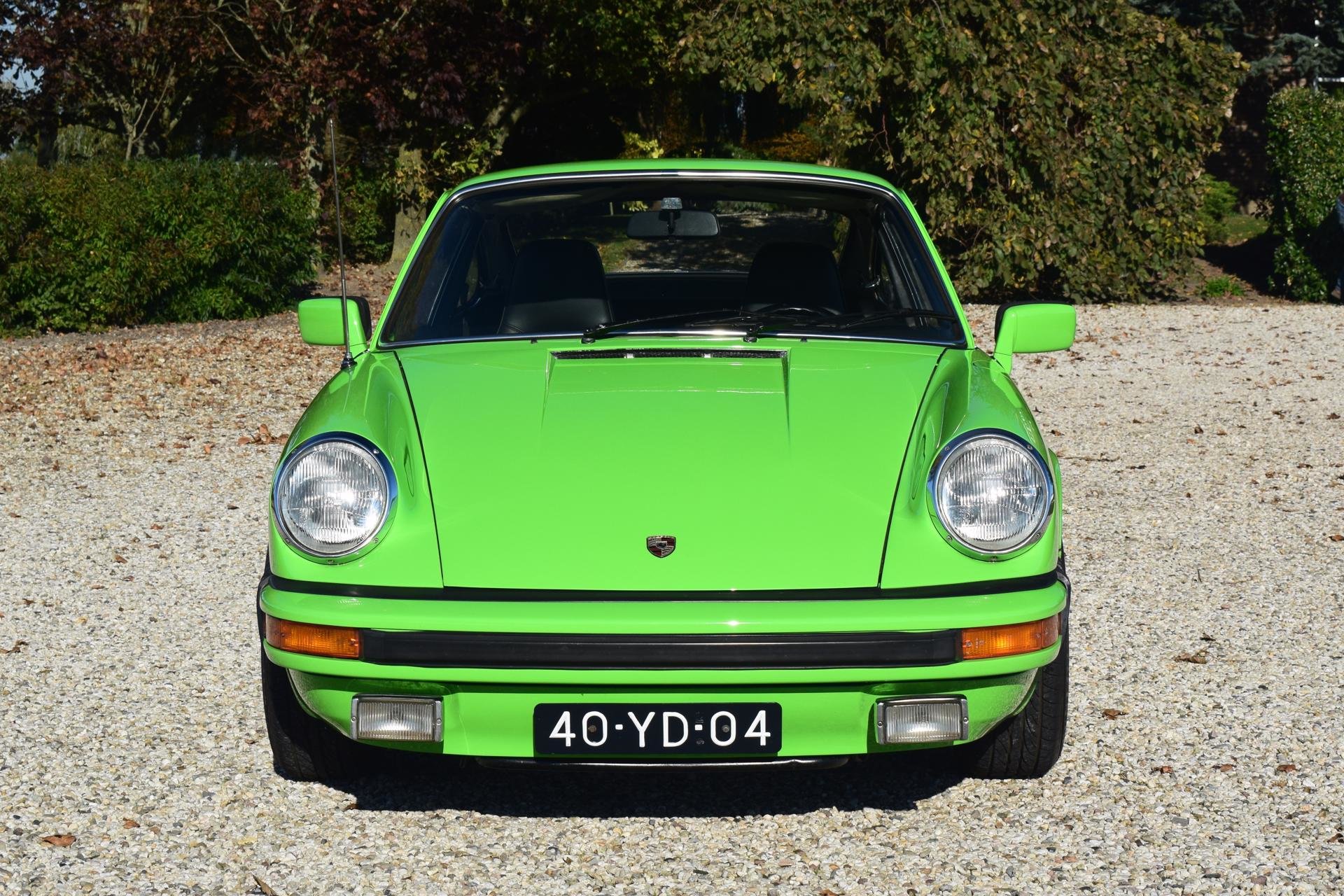 Real Art on Wheels | Porsche 911 gelbgrun