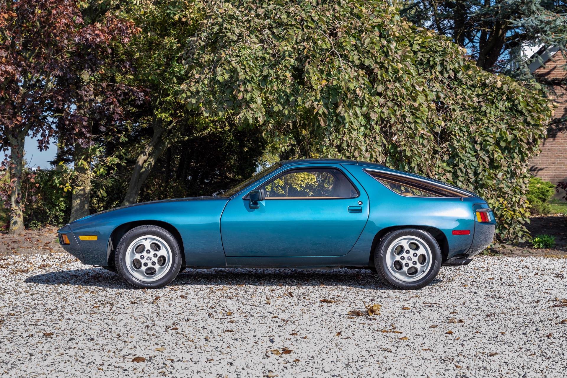 Real Art on Wheels | 1980 Porsche 928