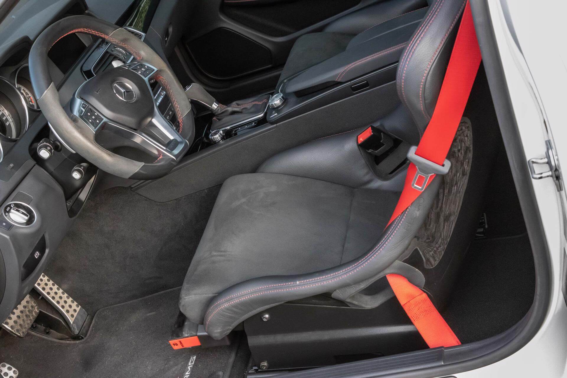 Real Art on Wheels | 2013 Mercedes-Benz C 63 AMG BLack Series