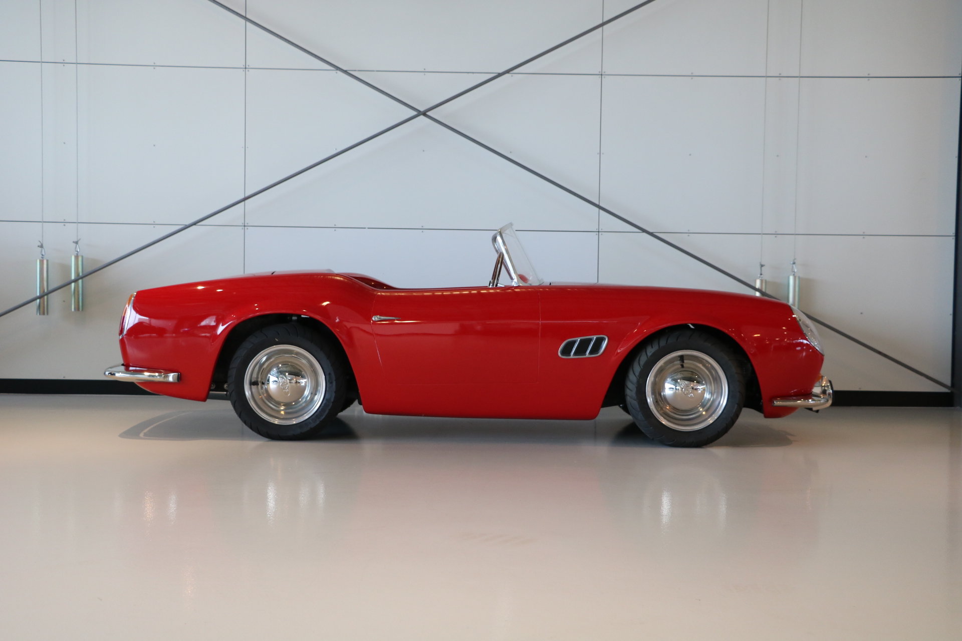 Real Art on Wheels | Ferrari California Spider Junior Car