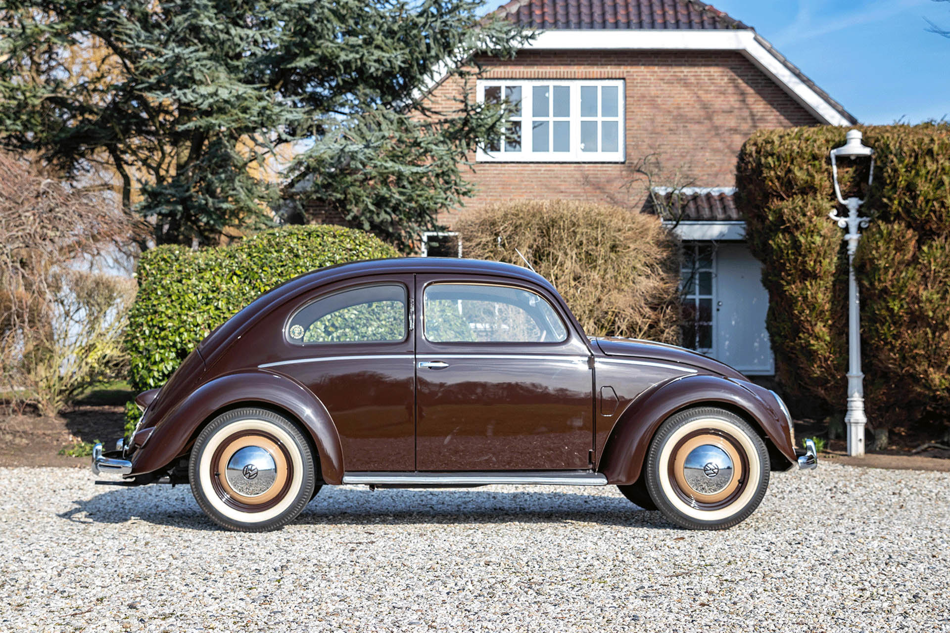 Real Art on Wheels | Volkswagen Beetle 1952