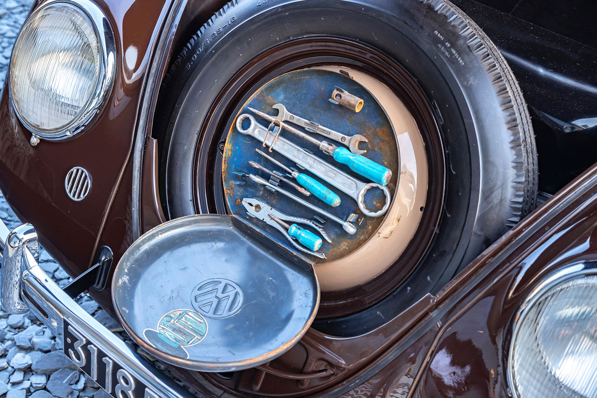 Real Art on Wheels | Volkswagen Beetle 1952