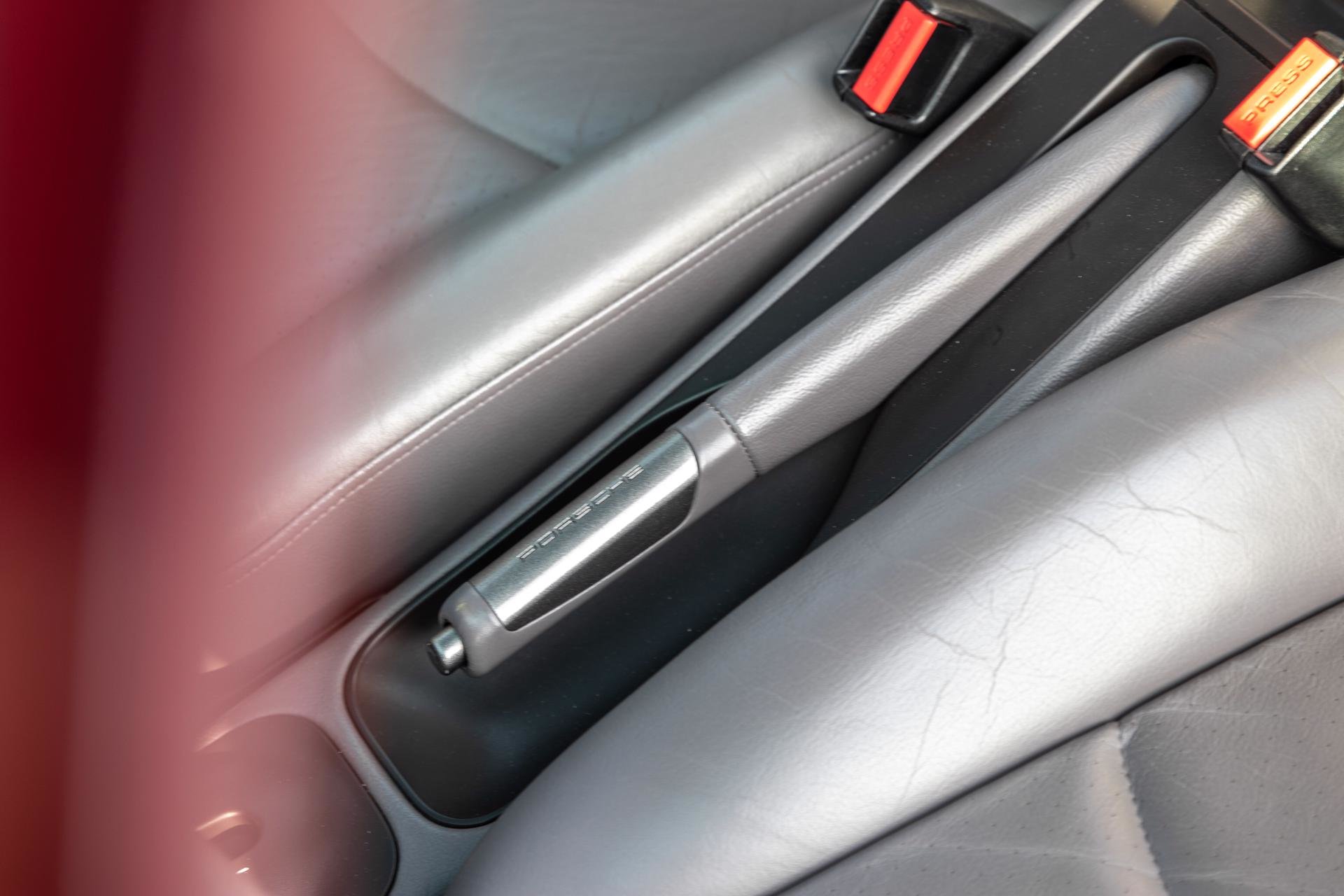 Real Art on Wheels | Porsche 993 Carrera 2S Arenarot