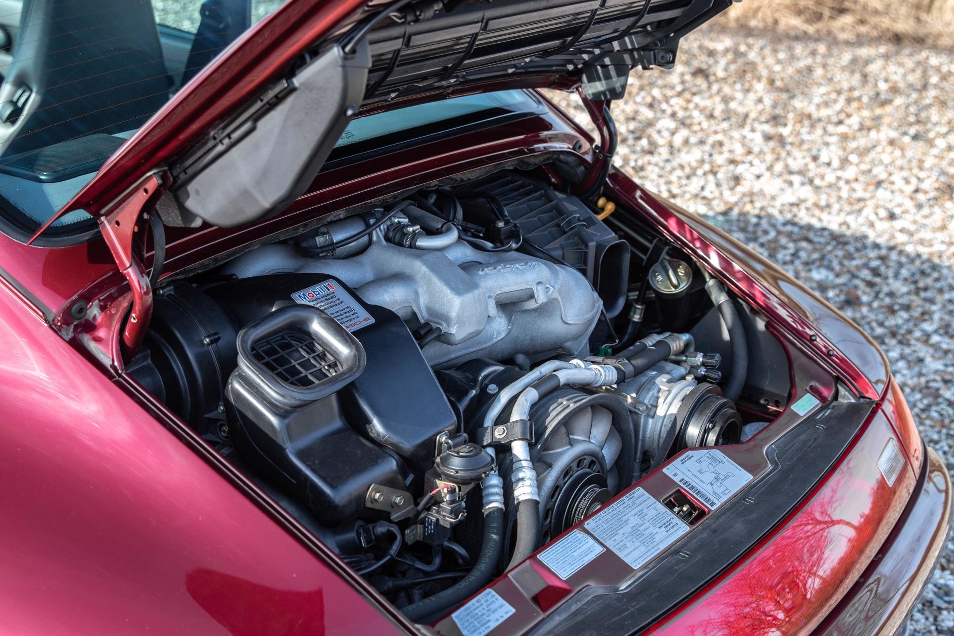 Real Art on Wheels | Porsche 993 Carrera 2S Arenarot